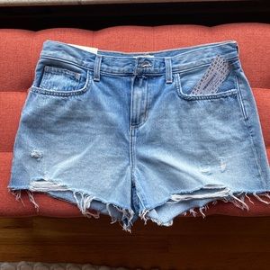 L’Agence mid-rise short